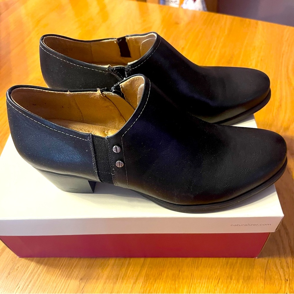 Naturalizer Ankle boots